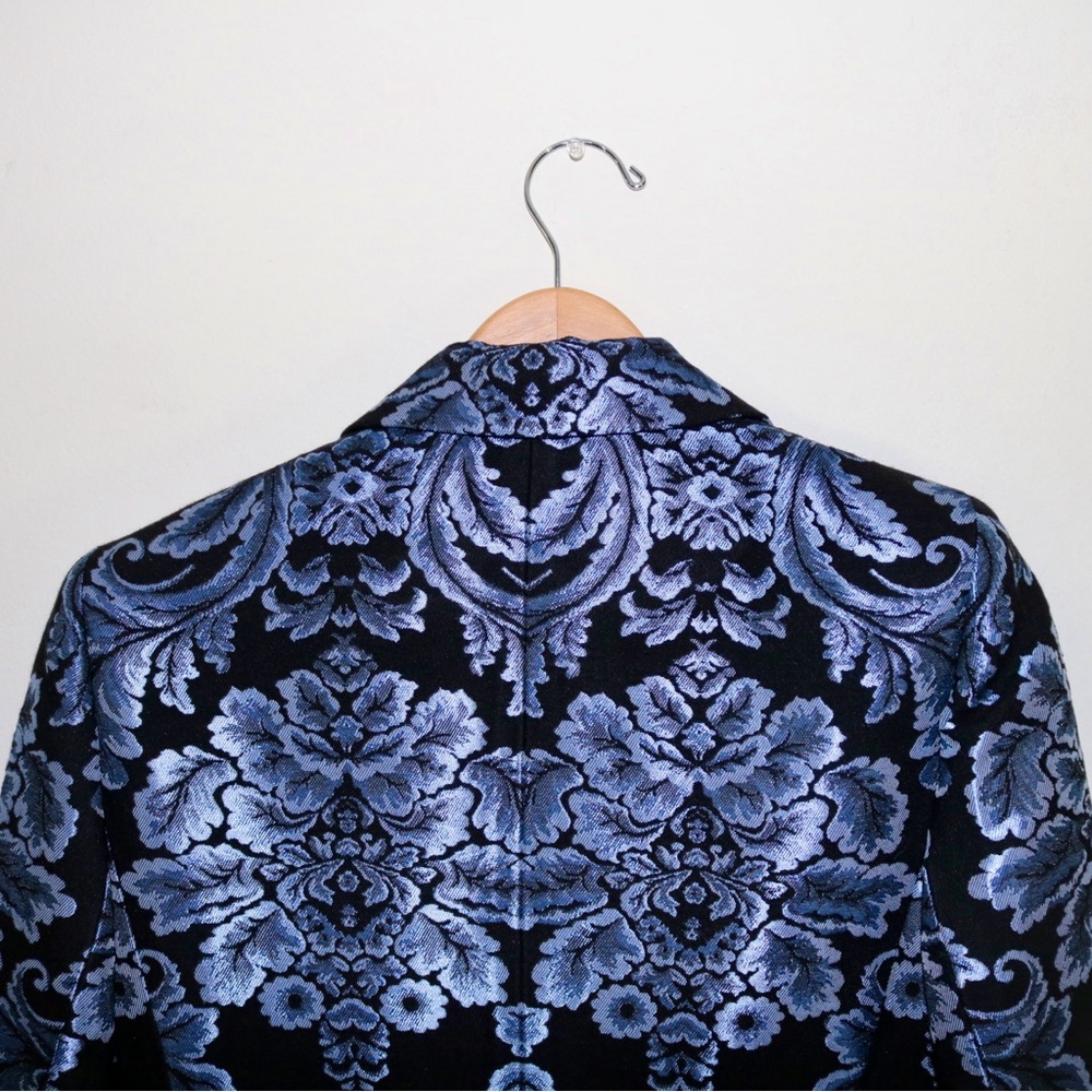 Alice + Olivia Metallic Notch Collar Bristol Fitted Blazer - Picture 7 of 15